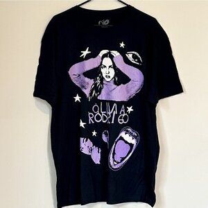 NEW Olivia Rodrigo Concert Graphic Tee - Size: Extra Large